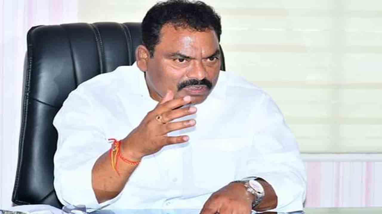 పేదలను దోచి పెద్దలకు పంచుతున్న కేంద్రం