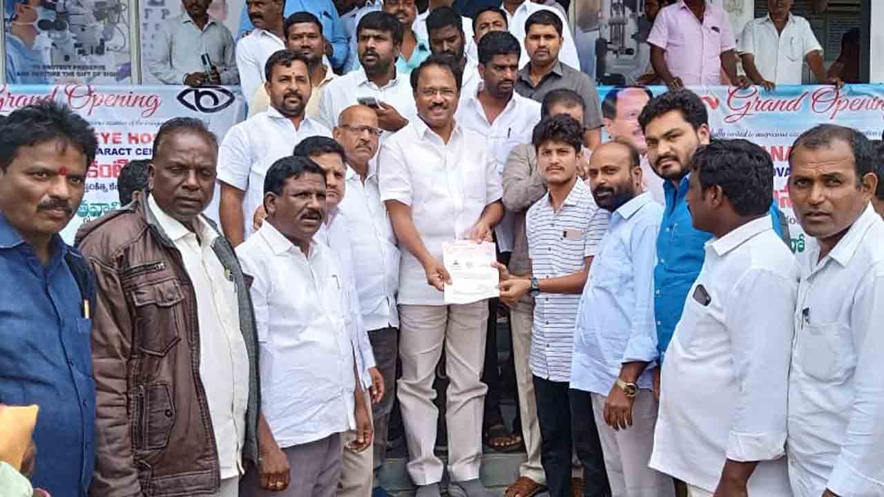 తండాల అభివృద్ధికి కృషి