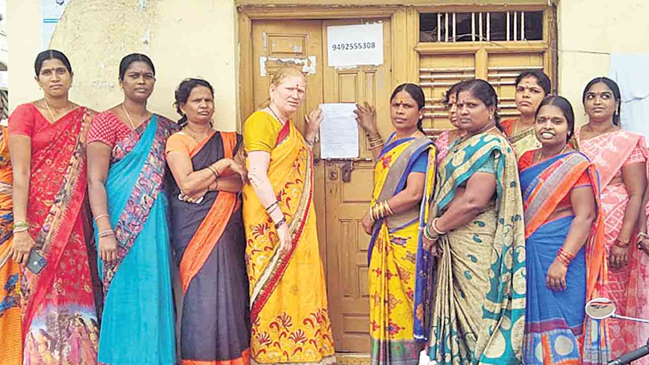 బీడీ కార్మికులకు పని రోజులు పెంచాలి