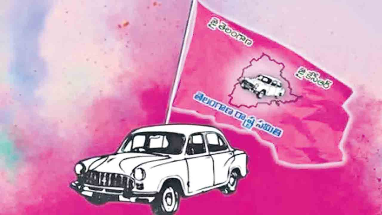 జనం గుండెల్లో గులాబీ జెండా
