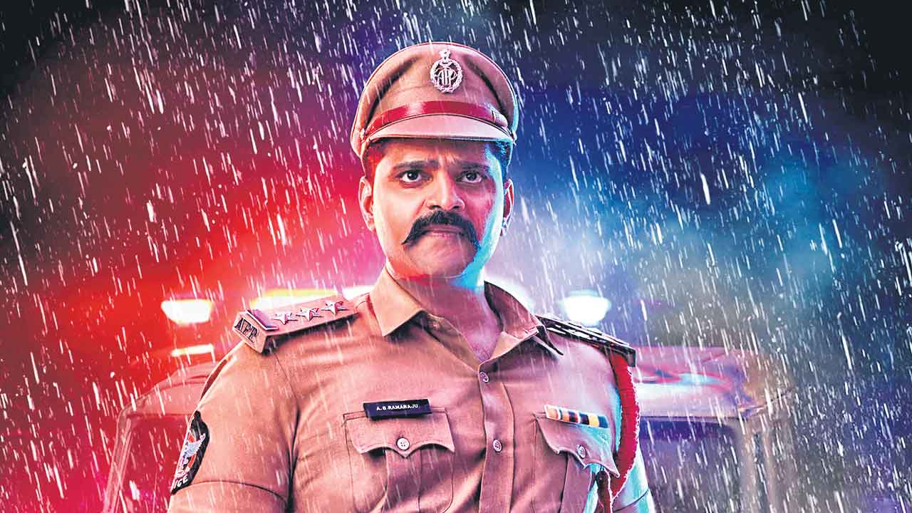 నిప్పులాంటి పోలీస్‌