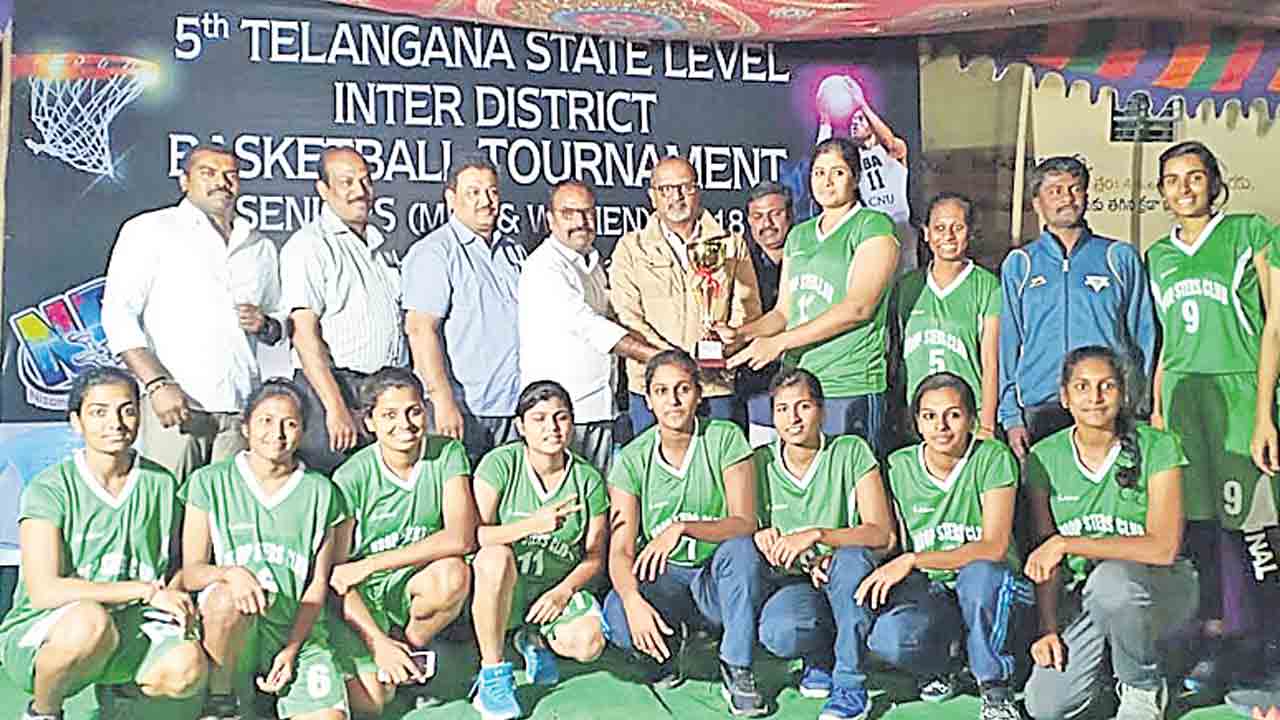 పతకాల పంట @ దేవరకొండ మానస