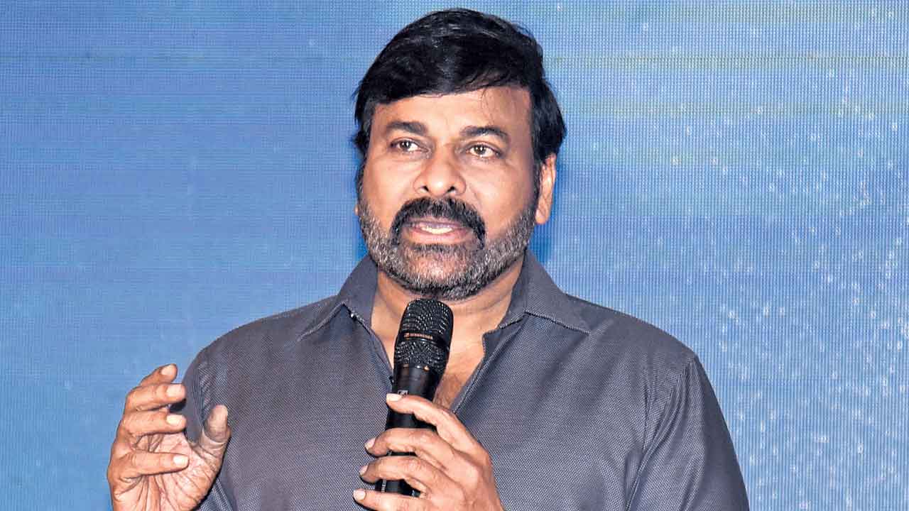 దర్శకుల తీరు మారాలి