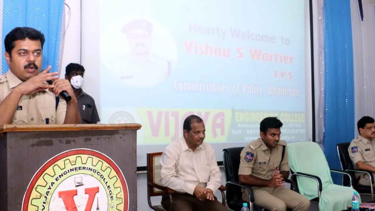 పోలీస్‌ ఉద్యోగాల రాత పరీక్షలను.. పకడ్బందీగా నిర్వహించాలి