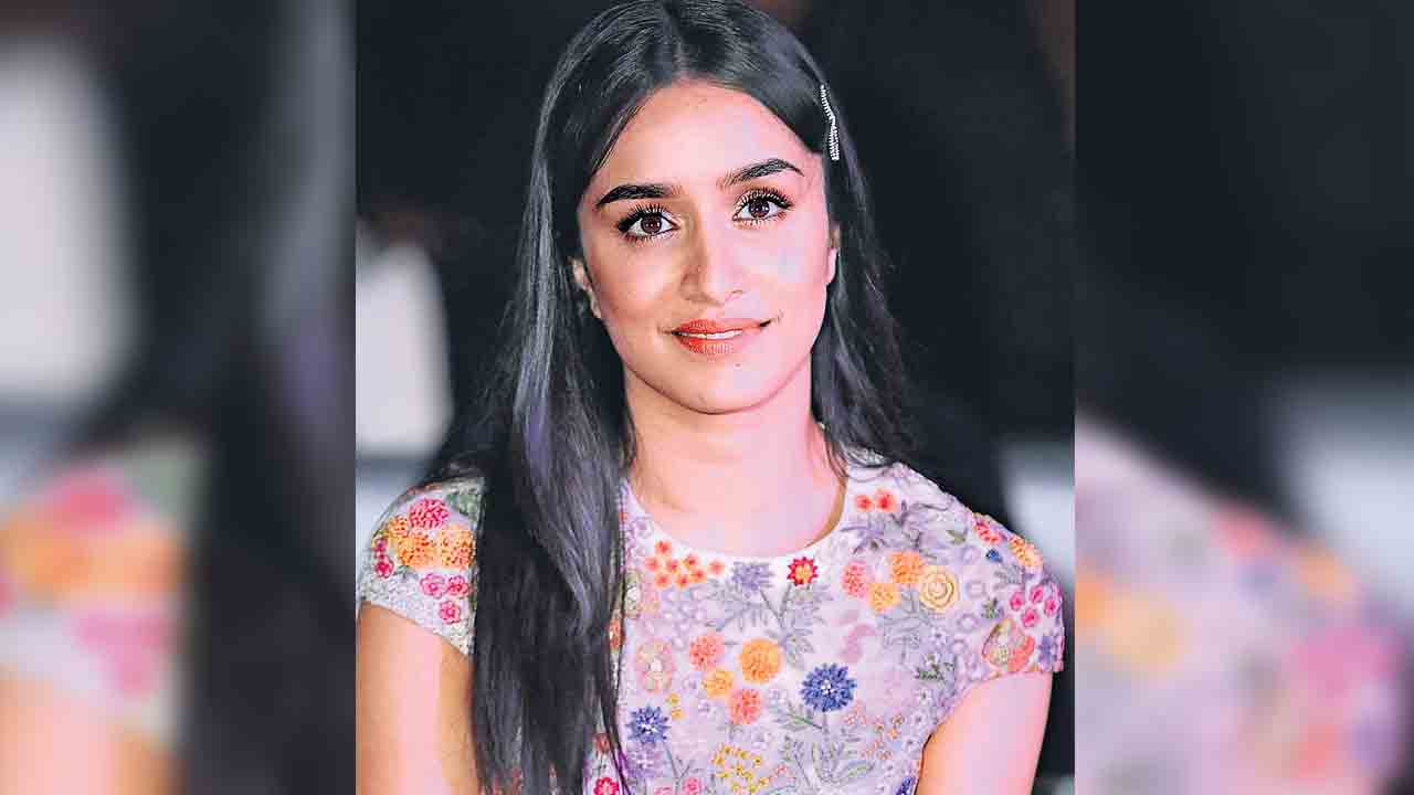 తియ్యని వేడుక చేసింది