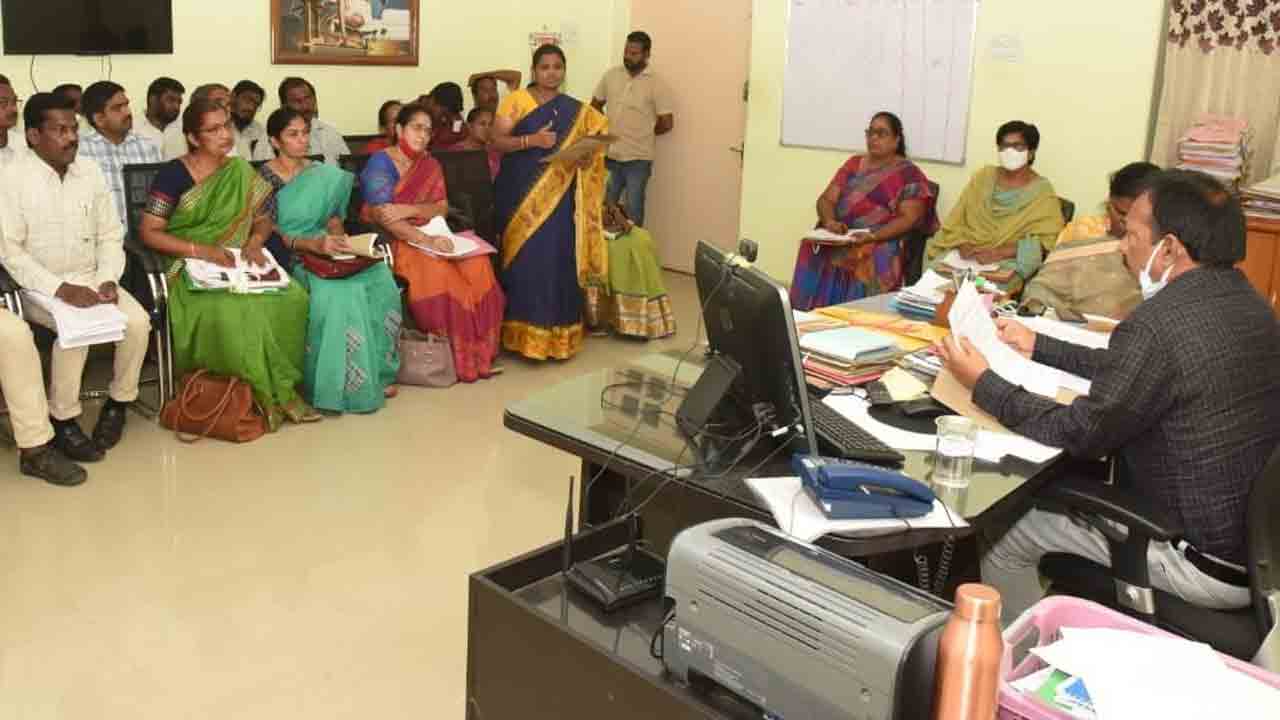 అంగన్‌వాడీ గడప వరకు బియ్యం సరఫరా చేయాలి