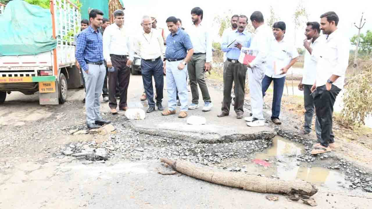 రోడ్లు, భవనాలశాఖకు నష్టం రూ.100 కోట్లు