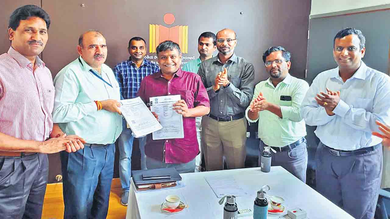 ఆధునిక రహదారుల నిర్మాణమే లక్ష్యం