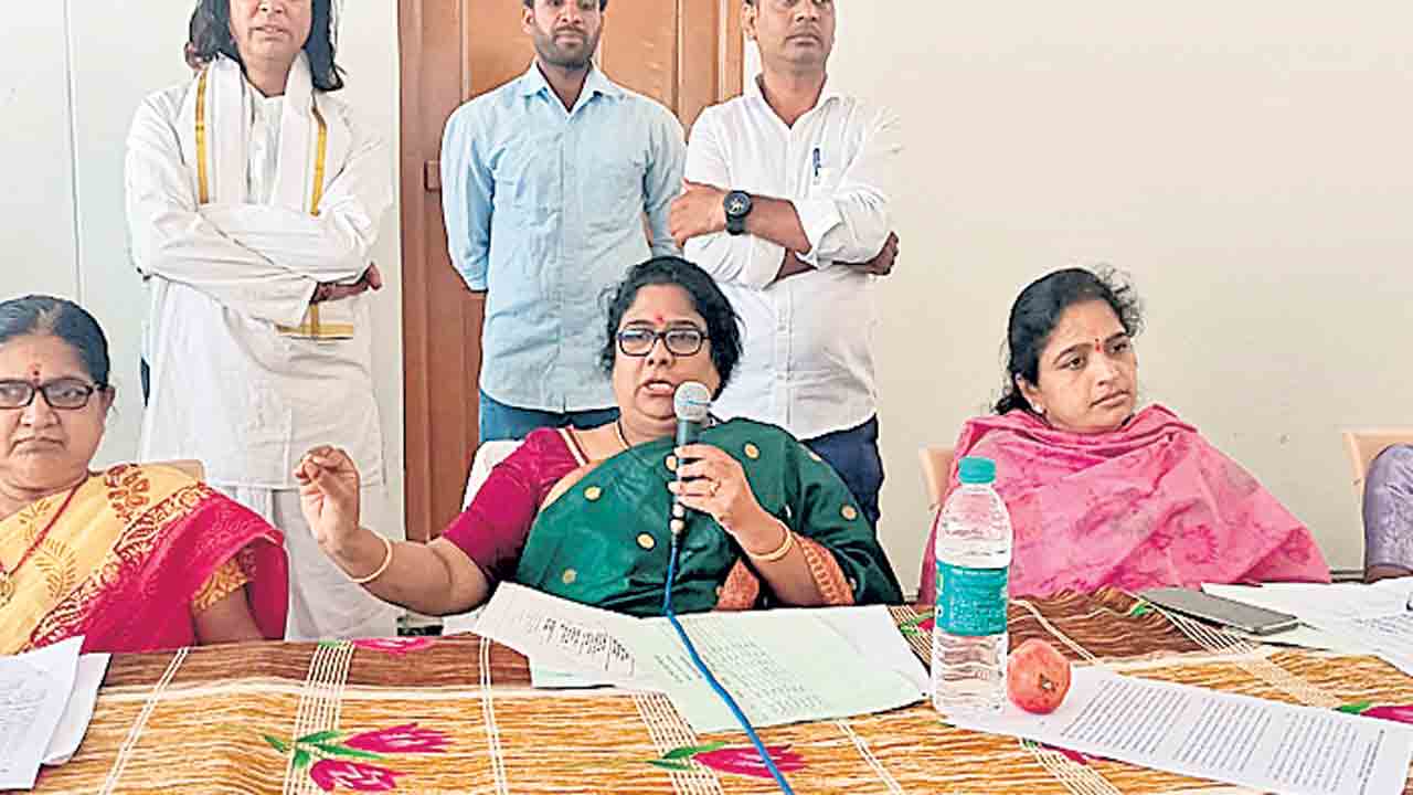 కౌలు రైతులకు అన్యాయం జరుగనివ్వం