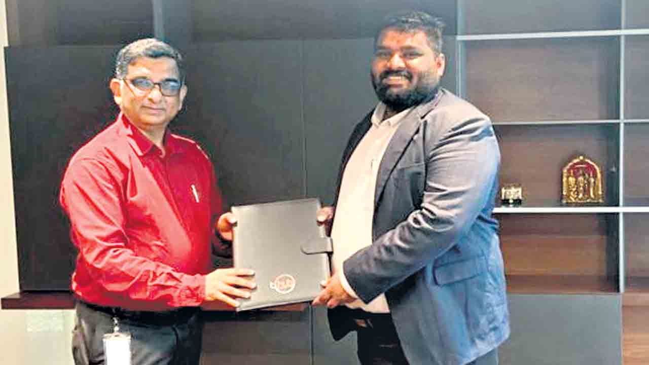 పొంట్యాక్‌తో జతకట్టిన టీ హబ్‌