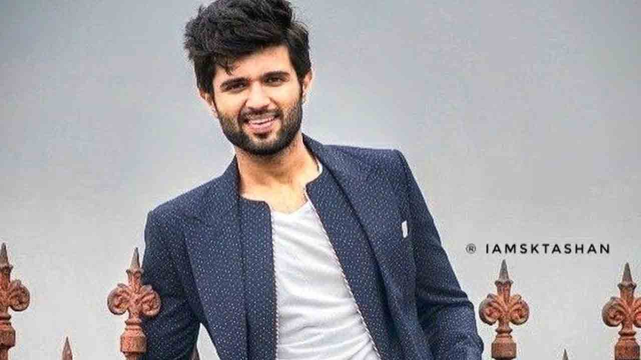 Vijay Devarakonda | ర‌ష్మిక‌తో రిలేష‌న్‌పై ఓపెన్ అయిన విజ‌య్ దేవ‌రకొండ‌