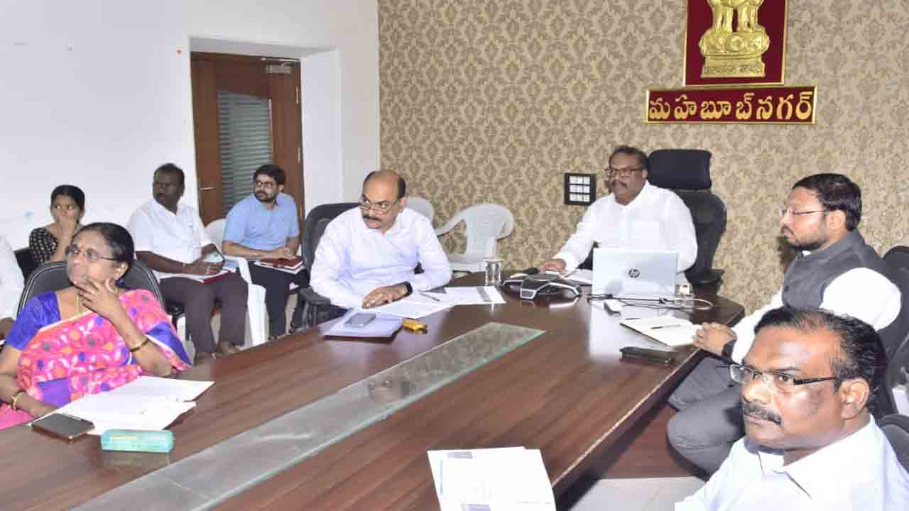 రెవెన్యూ సదస్సులకు సిద్ధం కావాలి