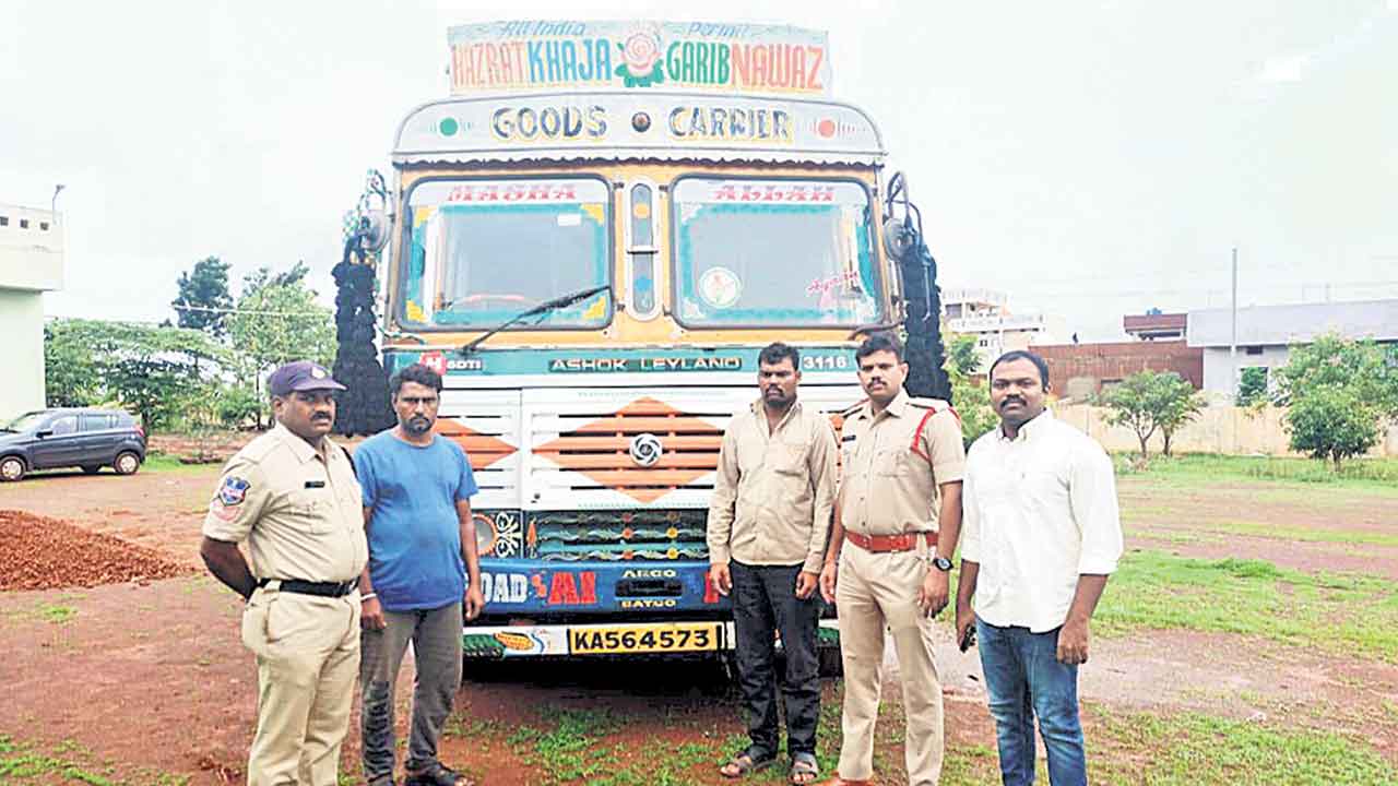 ఉక్కుపాదం !