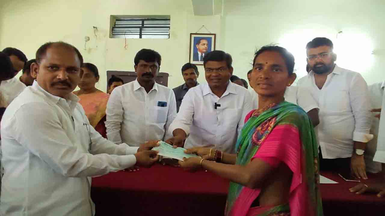 దమ్ముంటే నాపై పోటీ చేసి సత్తాచాటుకో..