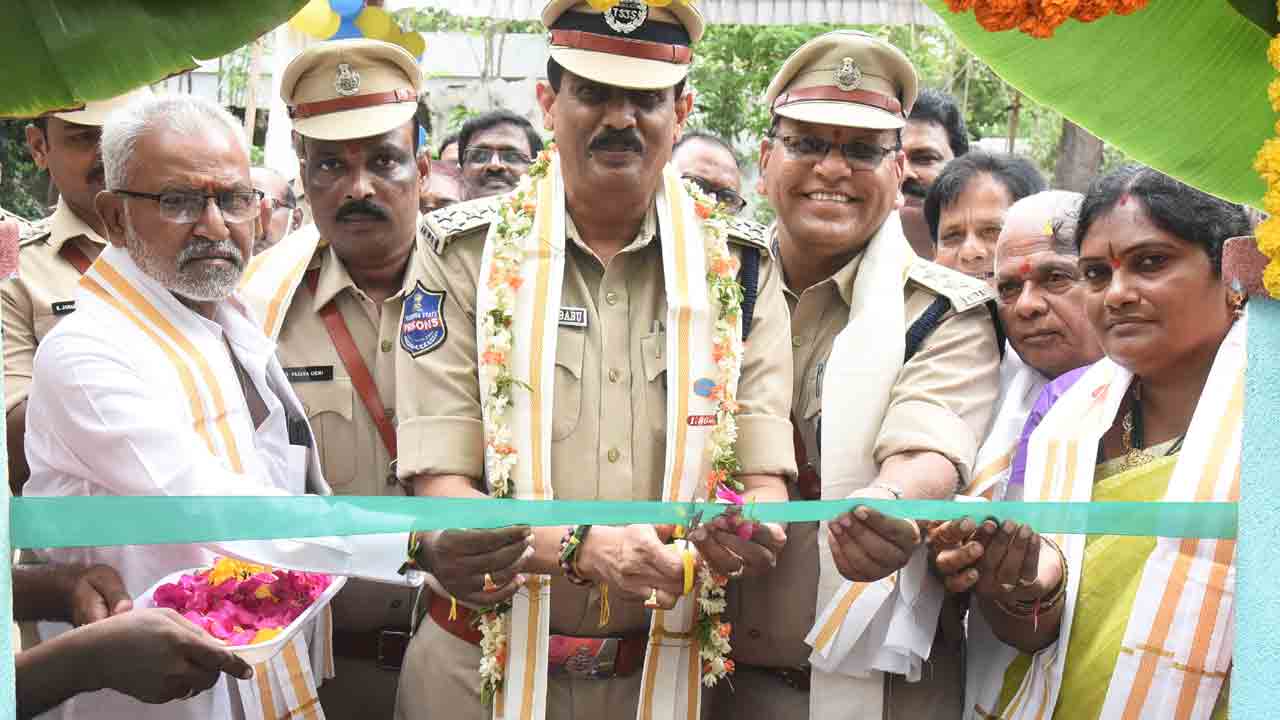 స్వరాష్ట్రంలో జైళ్లకు కొత్త కళ