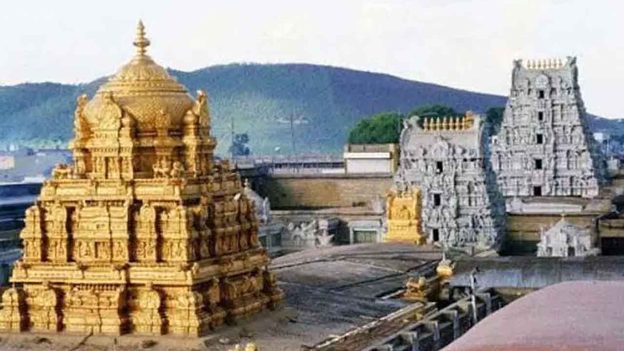 తిరుమలలో కలకలం.. భక్తుడి హత్య