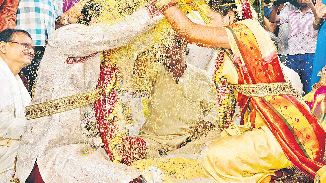 పెండ్లికి వేళాయె!