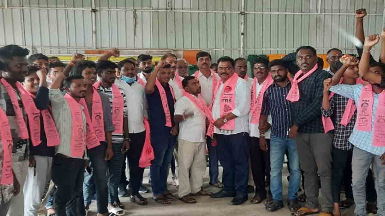 అభివృద్ధికి ఆకర్షితులయ్యే చేరికలు