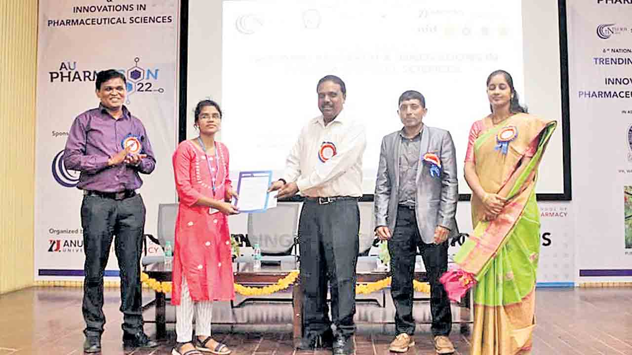 నిపుణులైన విద్యార్థులు ఫార్మసీకి అవసరం