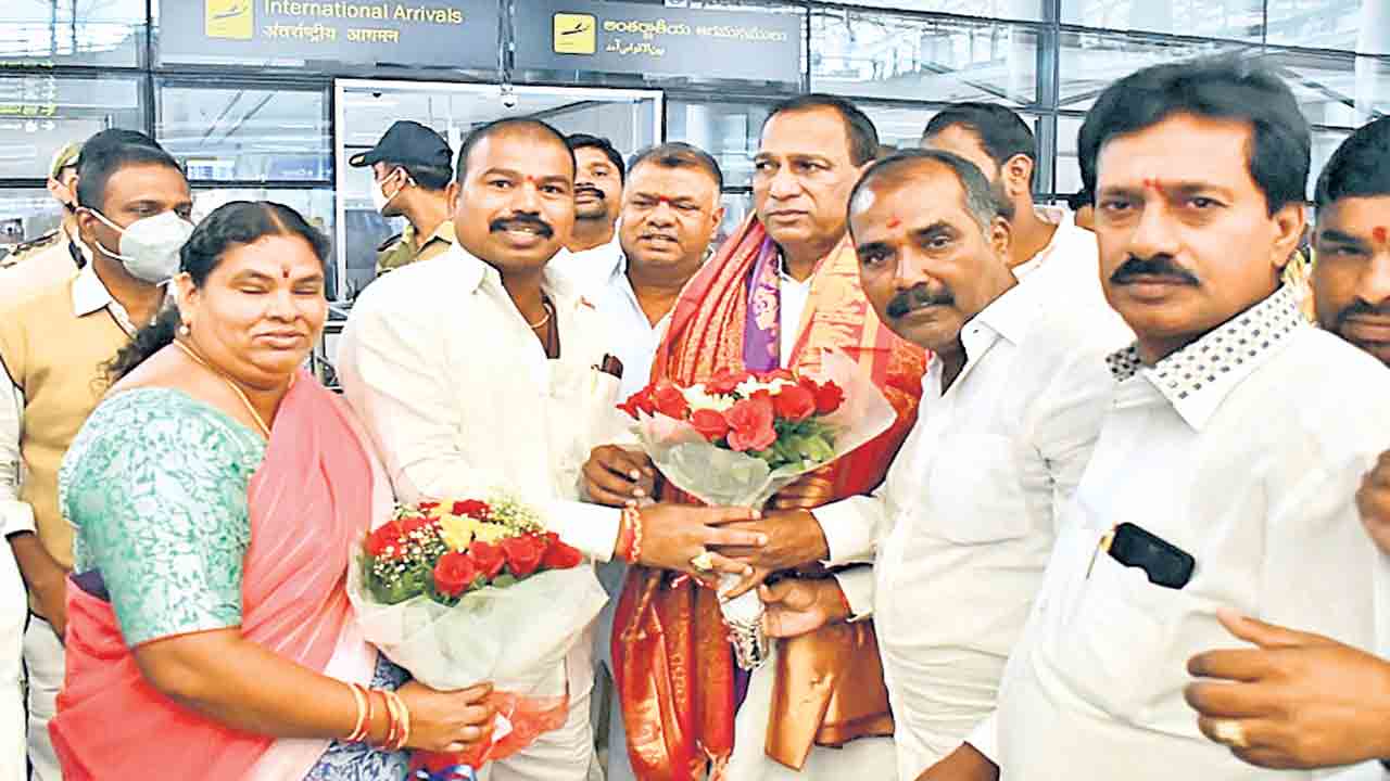 అమెరికా నుంచి మంత్రి మల్లారెడ్డి రాక