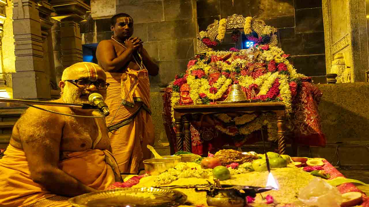 యాదాద్రిలో వైభవంగా నిత్య కల్యాణోత్సవం
