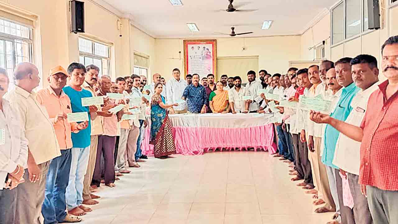 ఆలయాల అభివృద్ధికి ప్రభుత్వం చేయూత