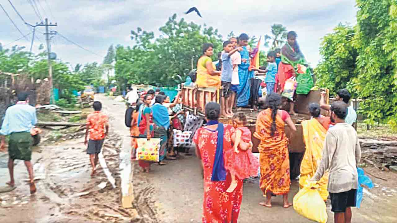 19 వేల మంది తరలింపు