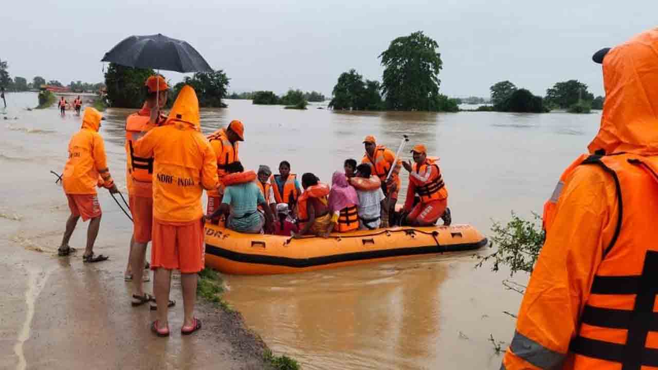 సహాయం.. ముమ్మరం