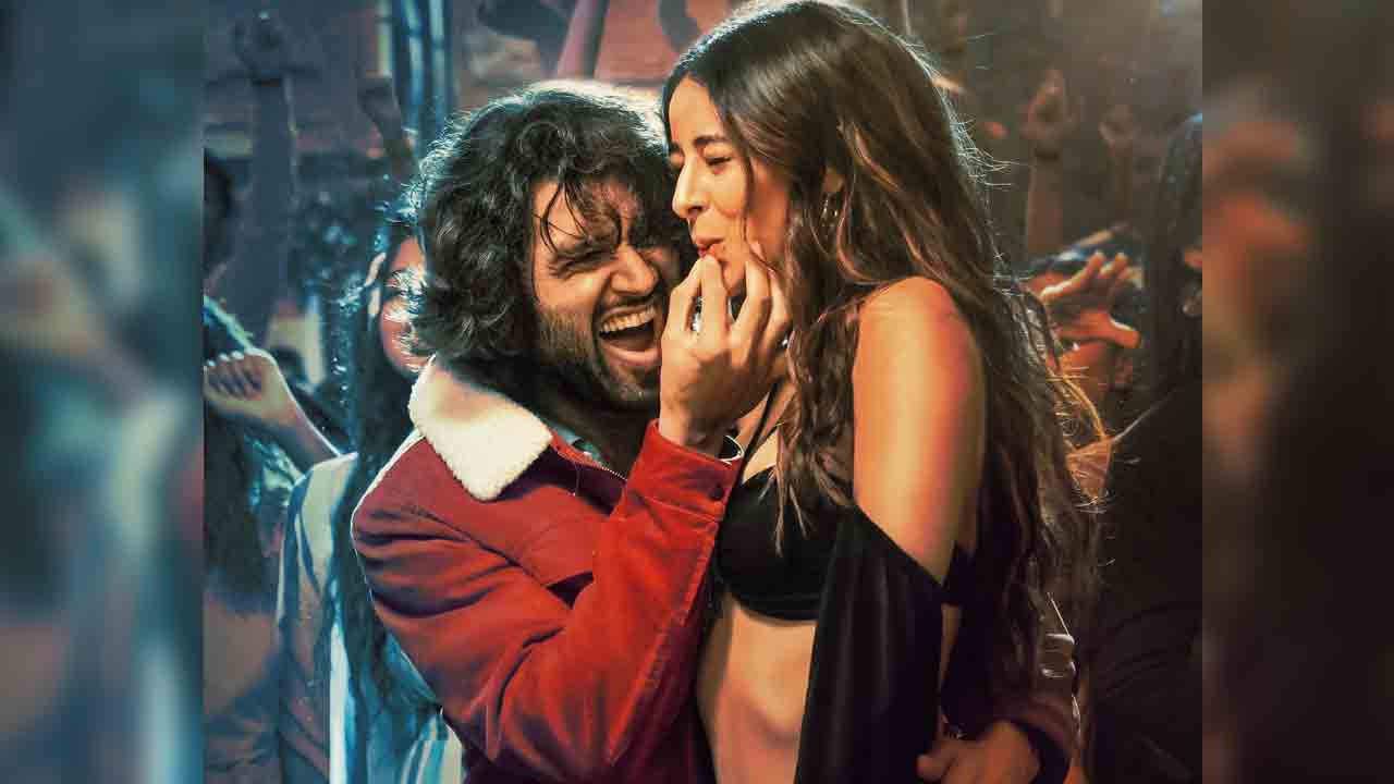 పబ్‌లో పార్టీ సాంగ్‌