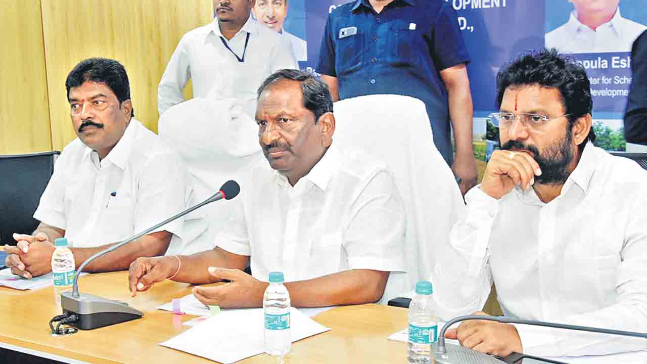 పేదరిక నిర్మూలనకే దళితబంధు