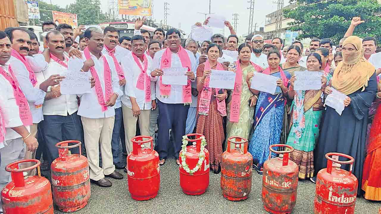 ధరల దాడి.. చాలయ్య మోదీ..