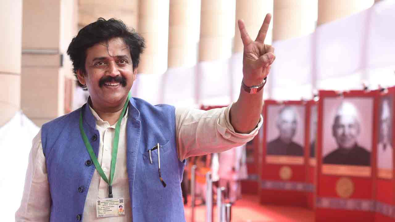 ముందు నీసంగతి చూసుకోవయ్యా..!