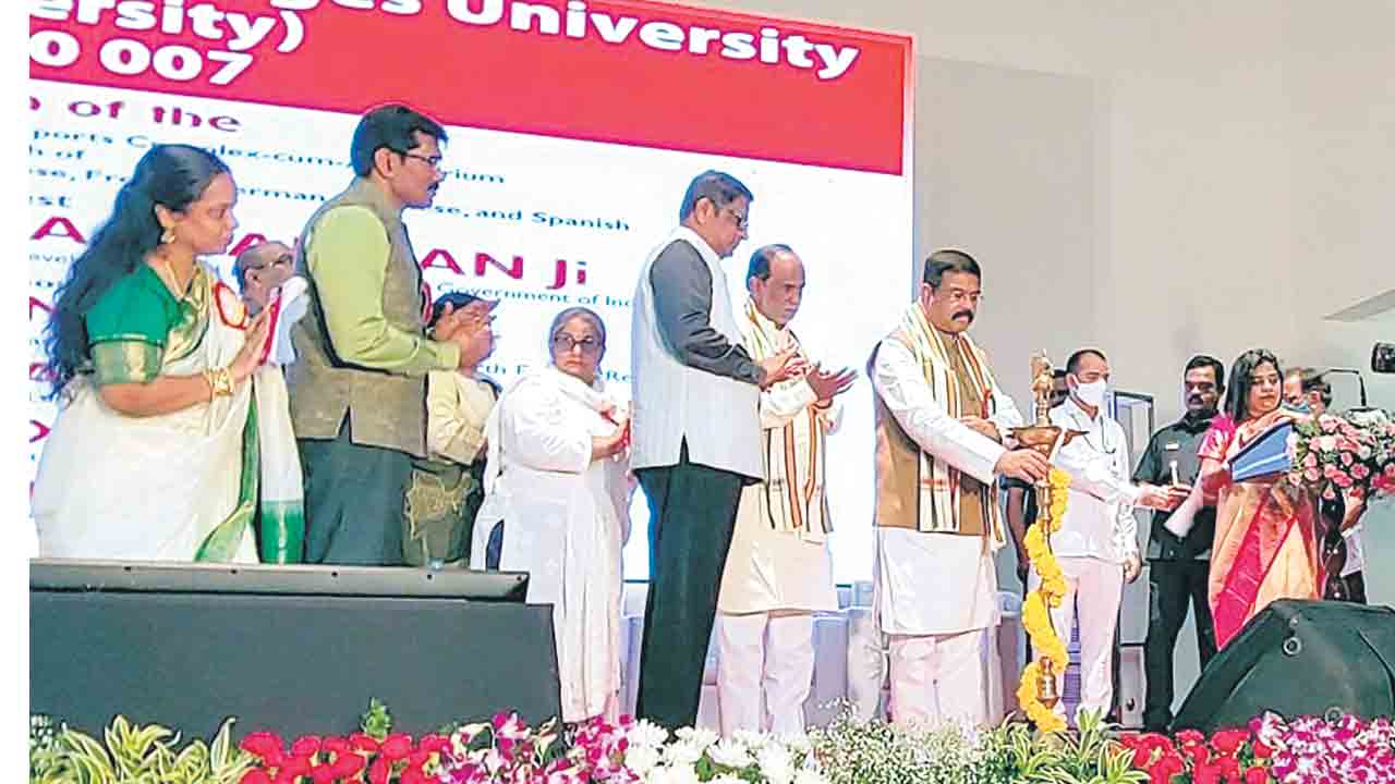 విద్యార్థుల నైపుణ్యాలు మెరుగుపడాలి