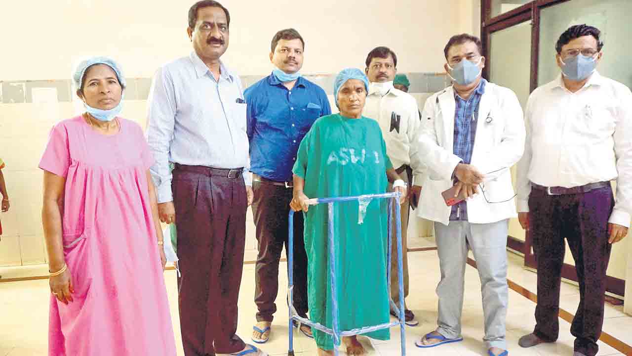 సాహో సర్కారు దవాఖాన