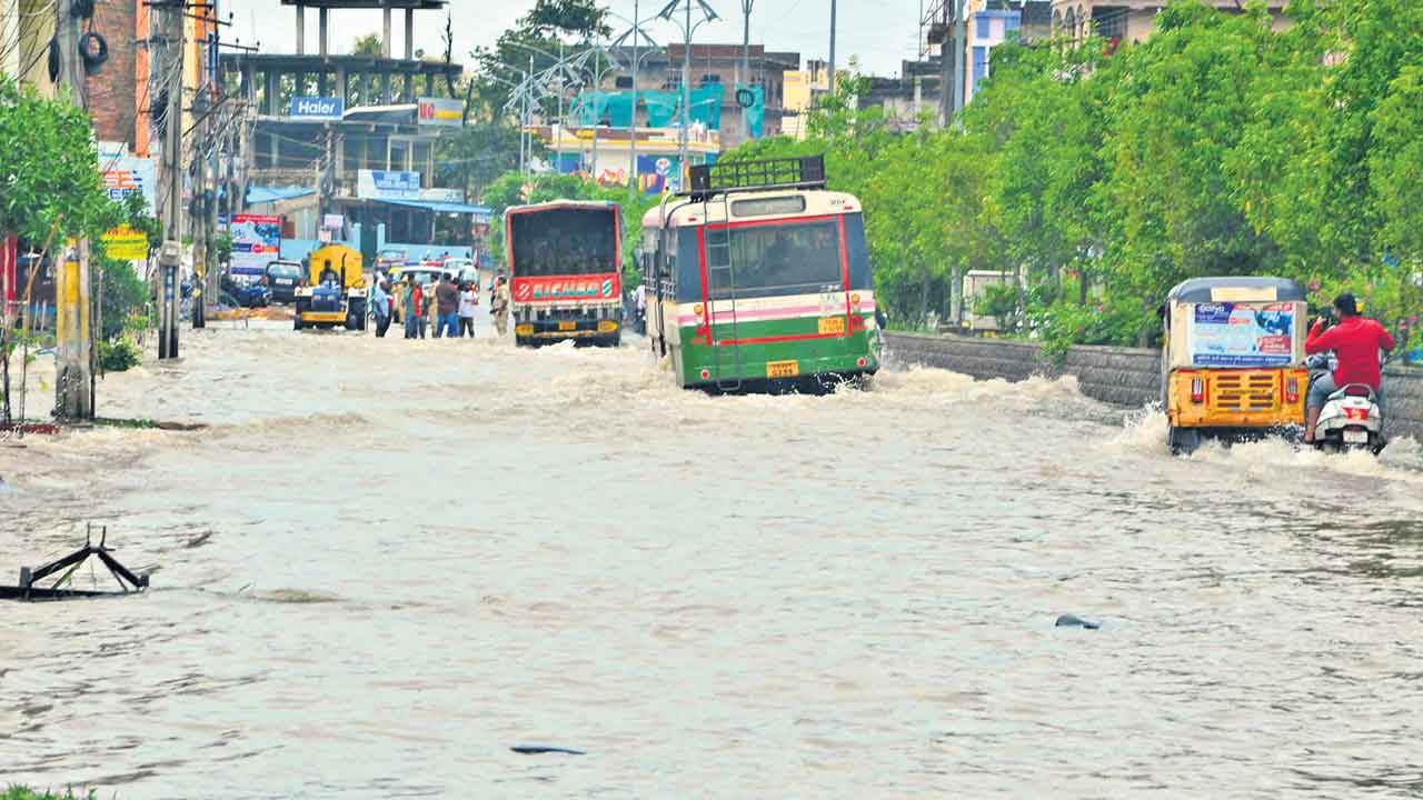 జలదిగ్బంధం