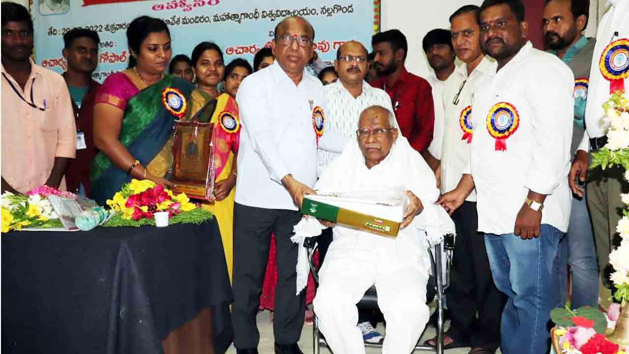 దాశరథి, సినారె ఆదర్శప్రాయులు