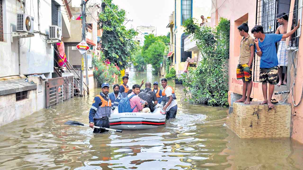 ఏ మొఖం పెట్టుకొని..