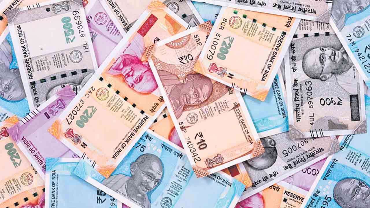 ఏటీఎంలో లావాదేవీకి రూ. 173 చార్జీ.. అవాస్తవం