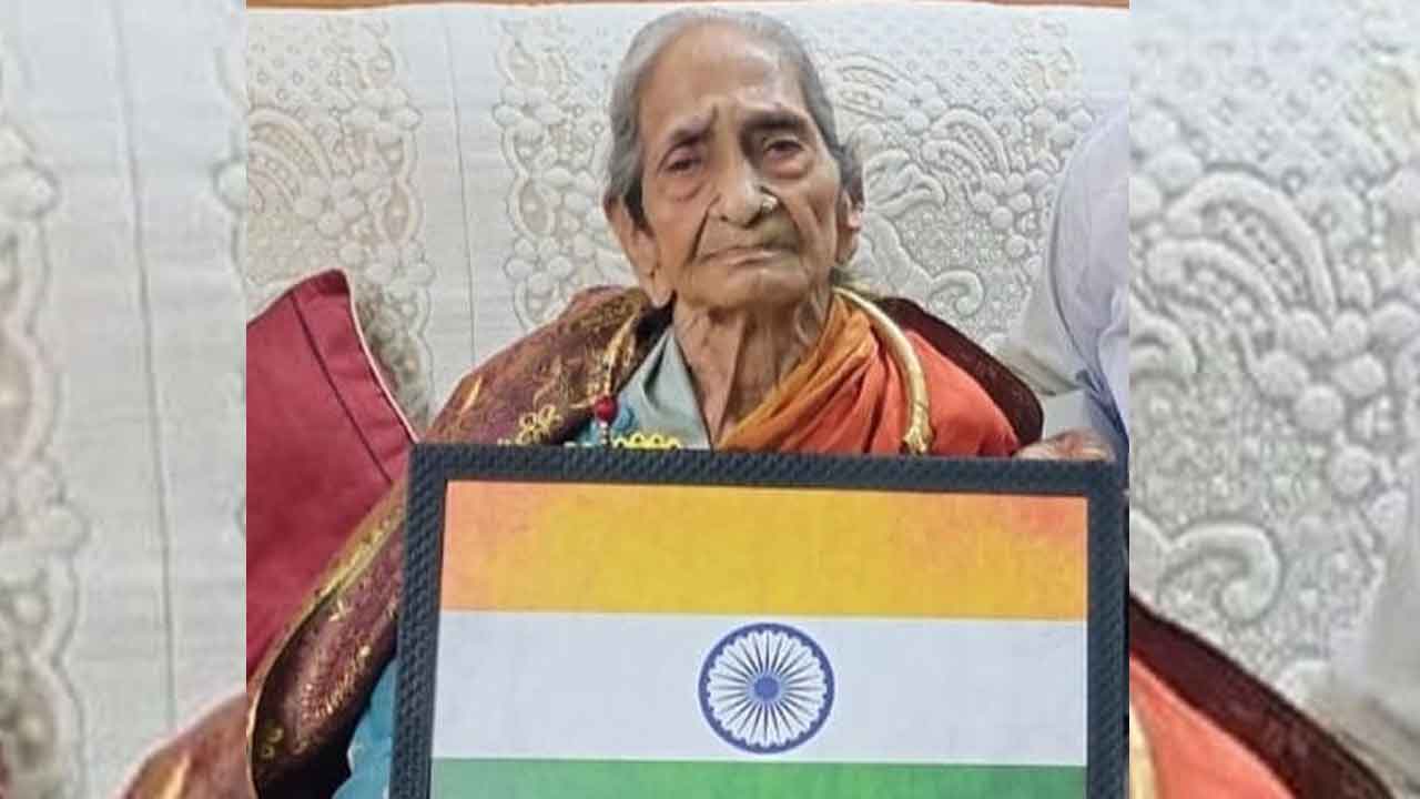 పింగళి సీతామహాలక్ష్మి కన్నుమూత..అధికార లాంఛనాలతో అంత్యక్రియలకు ఆదేశం