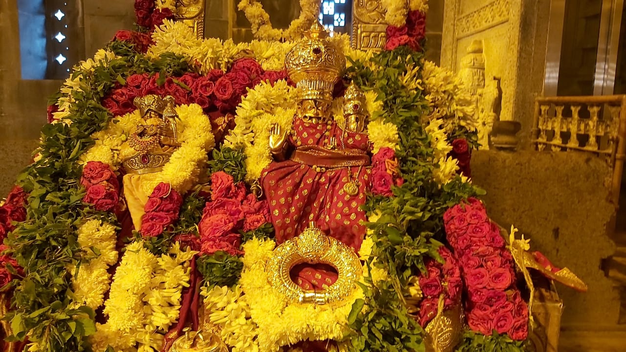 యాదాద్రీశుడికి వైభవంగా నిత్యారాధనలు