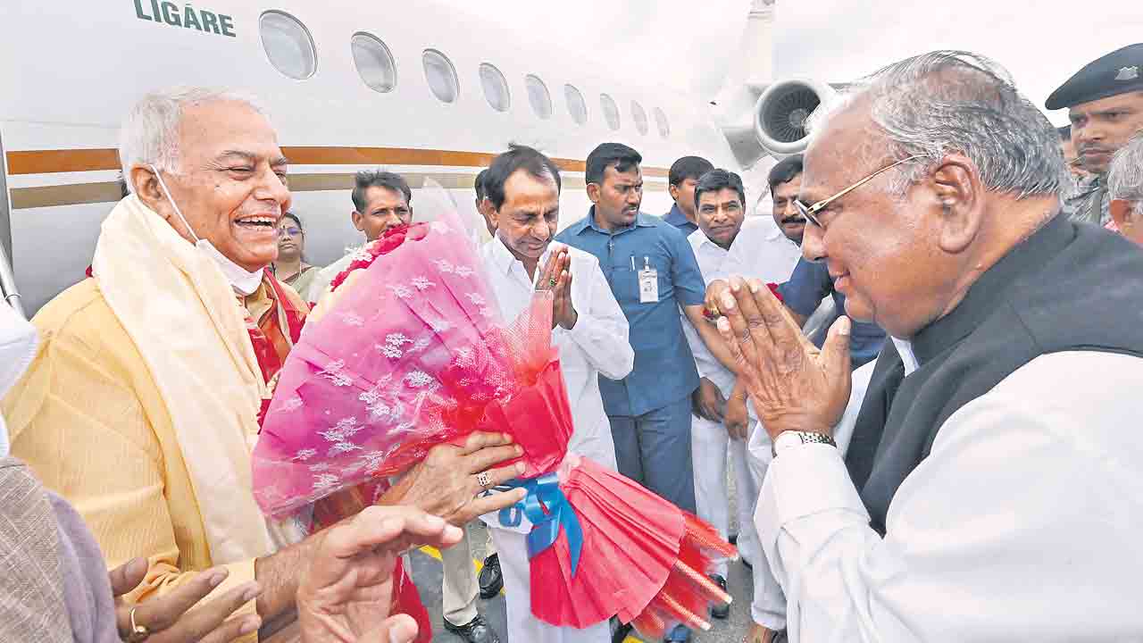 యశ్వంత్‌ సిన్హాకు వీహెచ్‌ మద్దతు