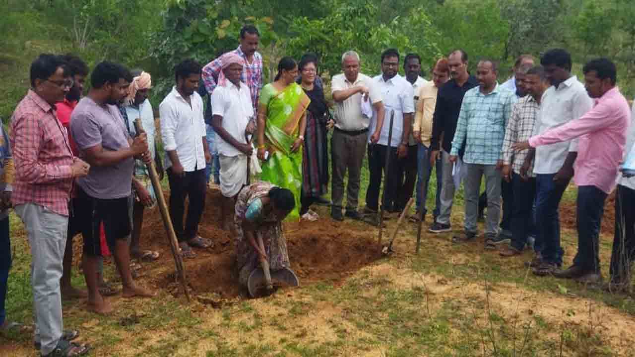 ఉపాధి హామీ పనులు భేష్‌