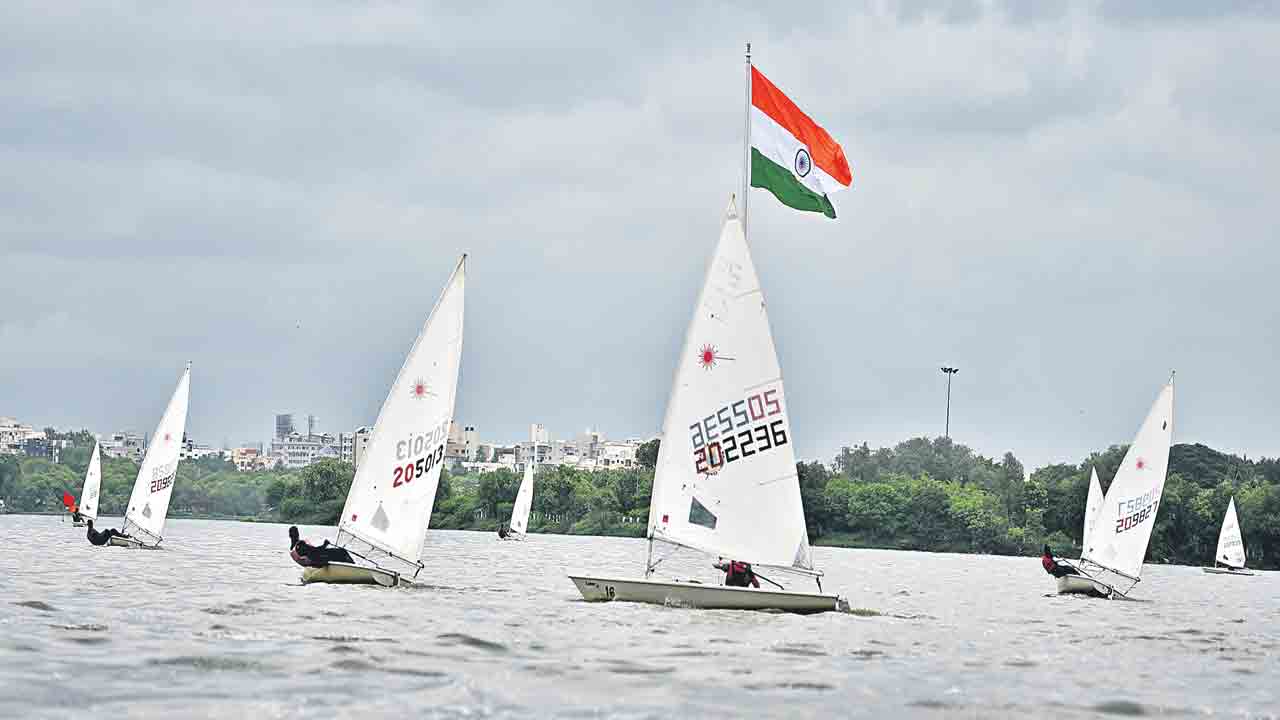 మోహిత్, గితేశ్ జోరు