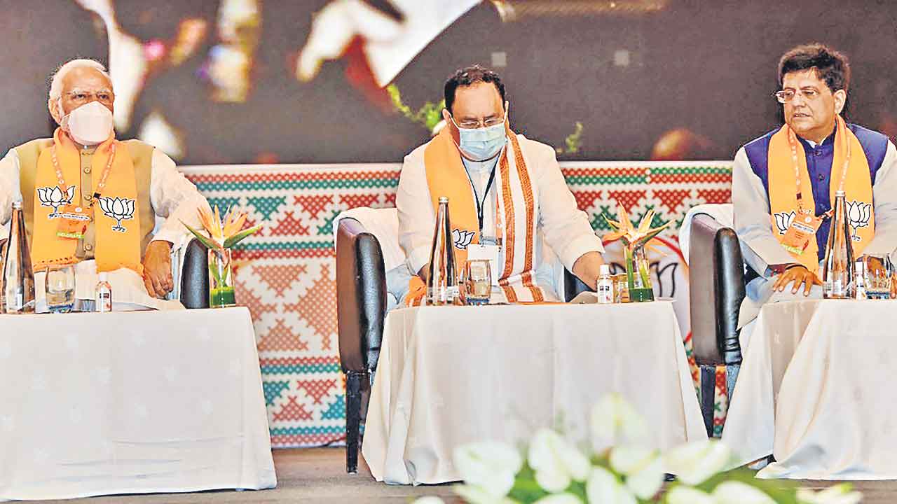 తొలి రోజు రెండు తీర్మానాలు