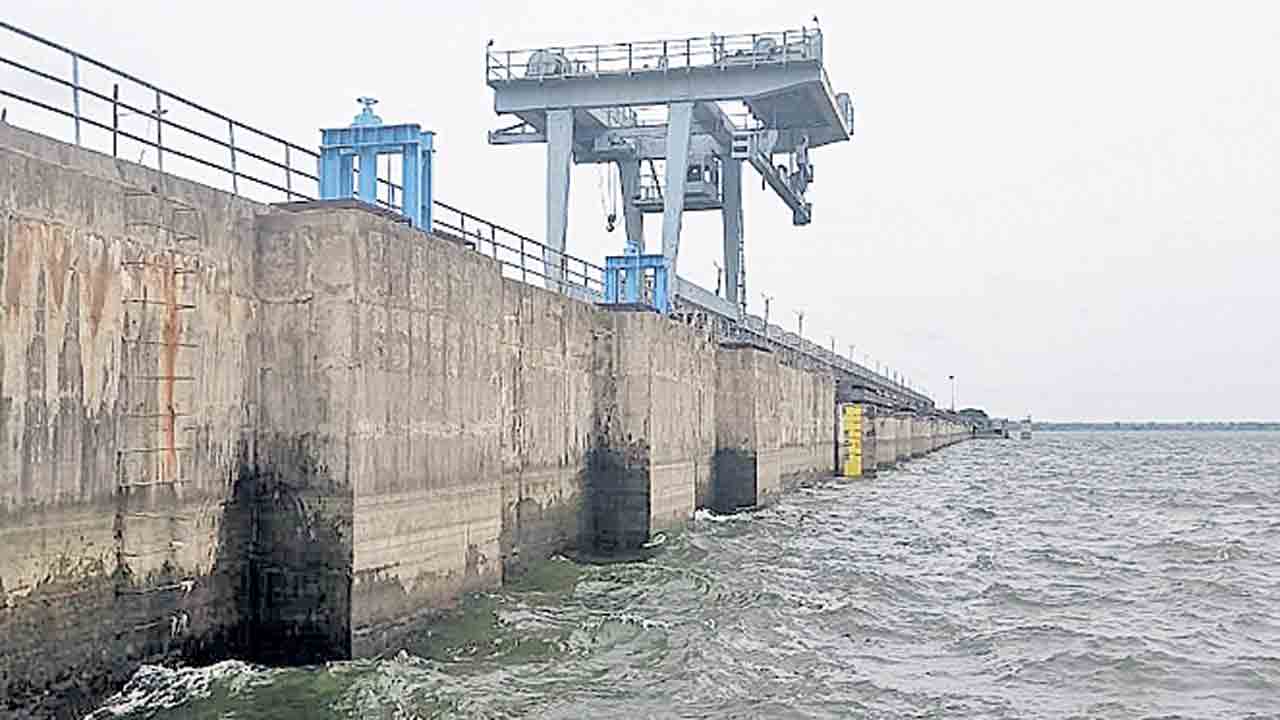 సింగూరుకు తగ్గిన ఇన్‌ఫ్లో..