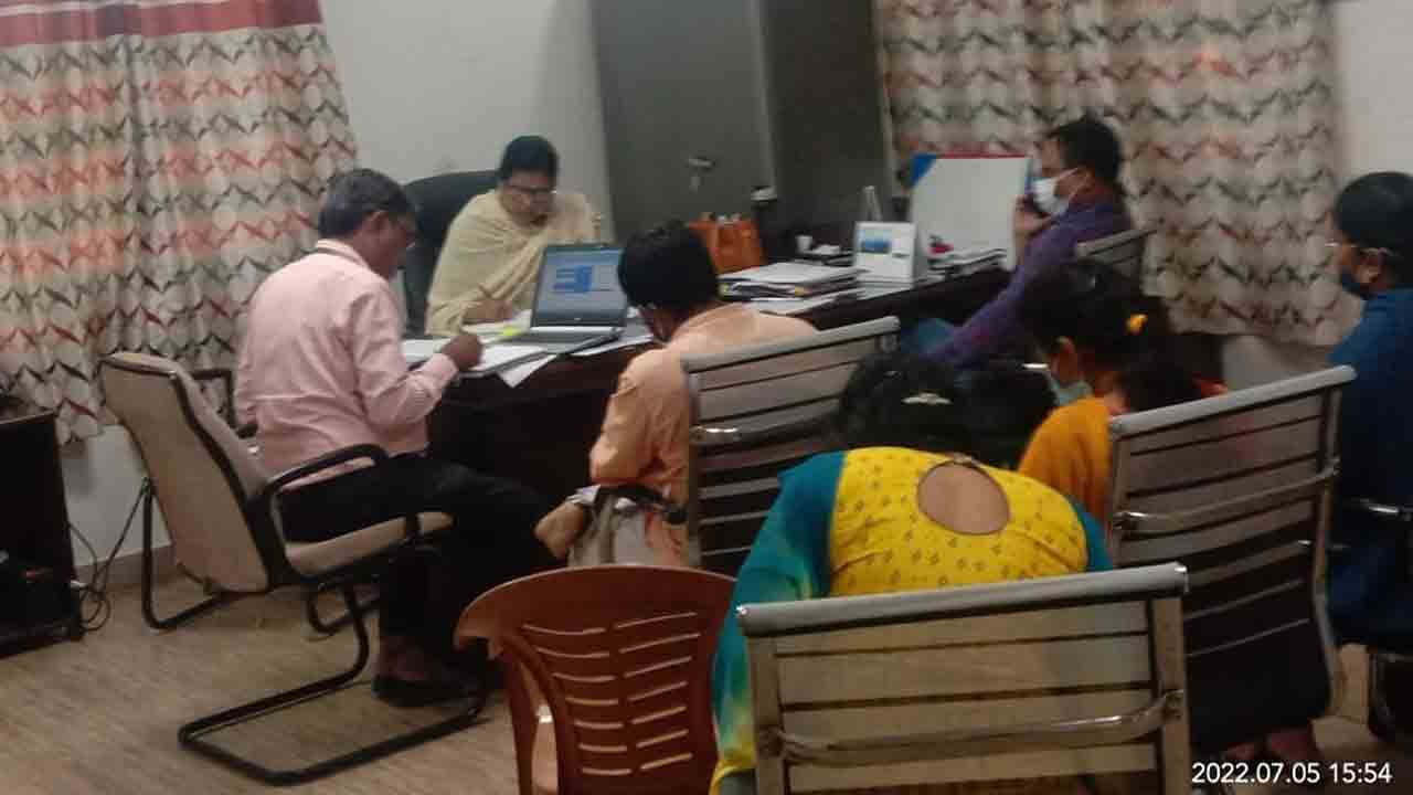 సాధారణ ప్రసవాలను ప్రోత్సహించాలి