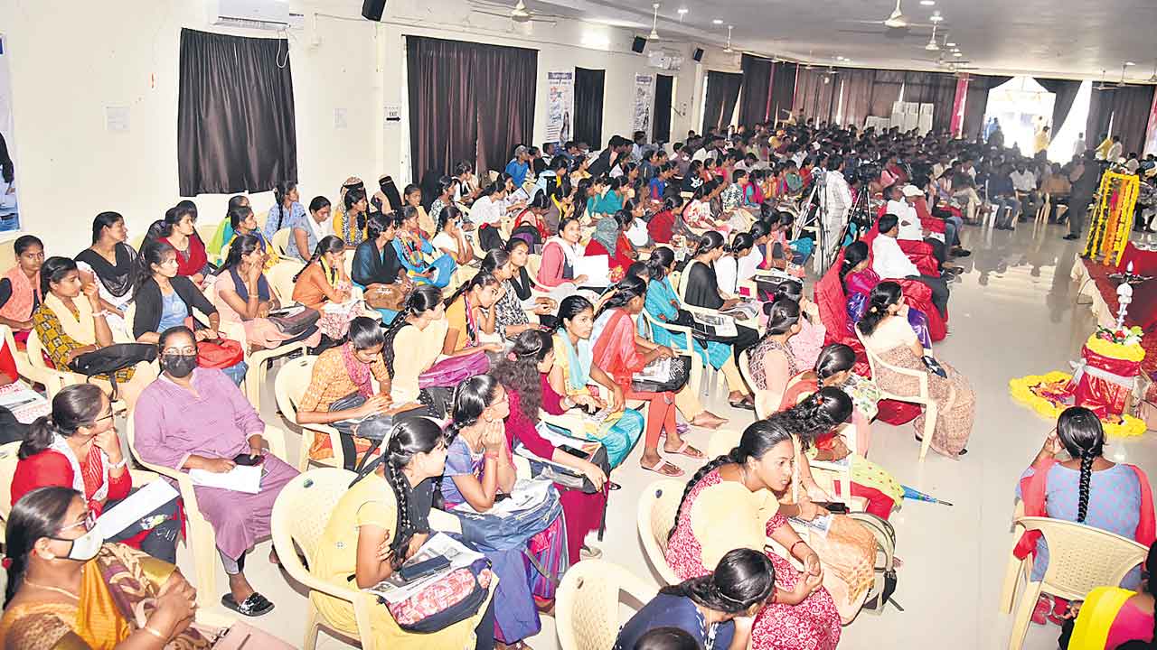విజయం మీదే..కృషి,పట్టుదల,తపనతో ముందుకెళ్లాలి