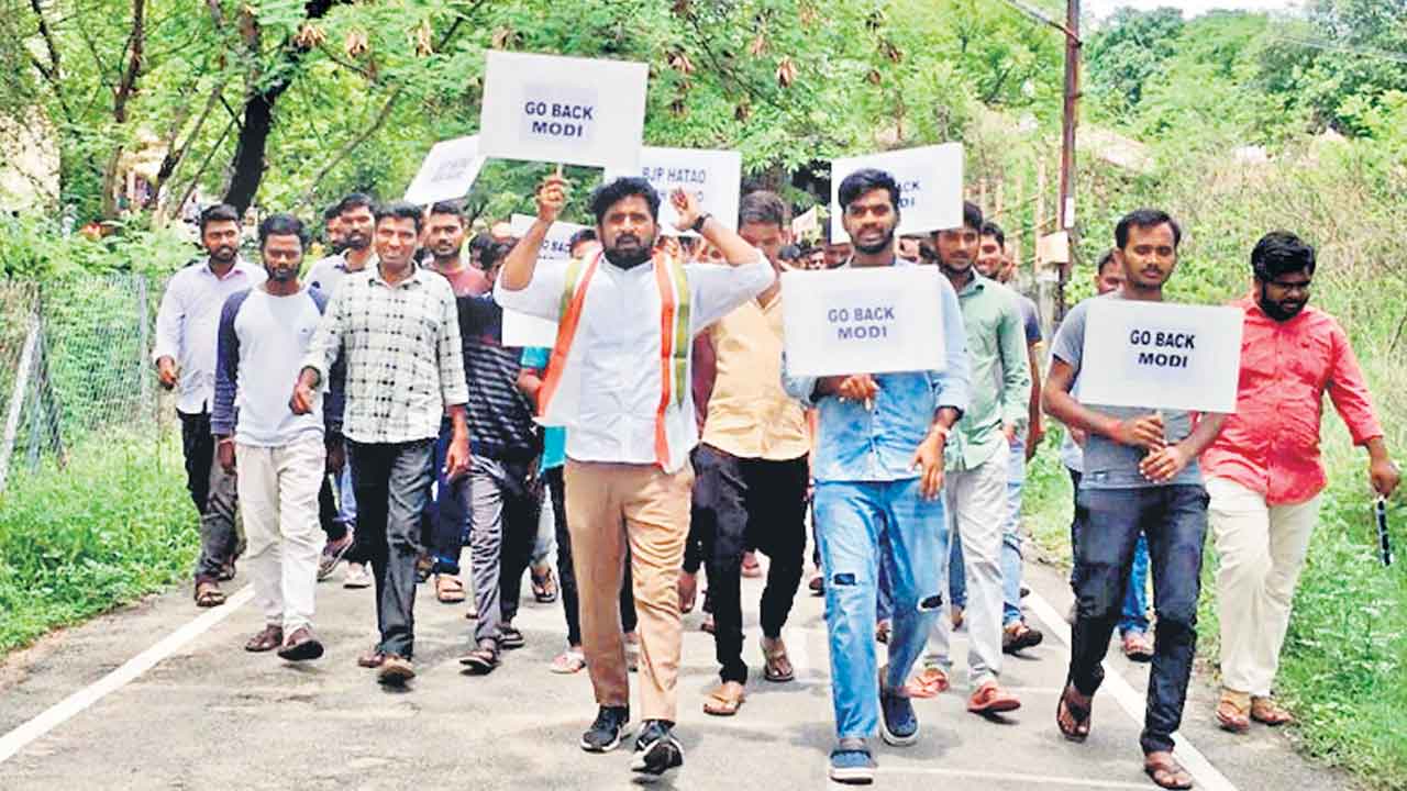 ఓయూలో ‘బీజేపీ హఠావో.. దేశ్‌ బచావో’ర్యాలీ