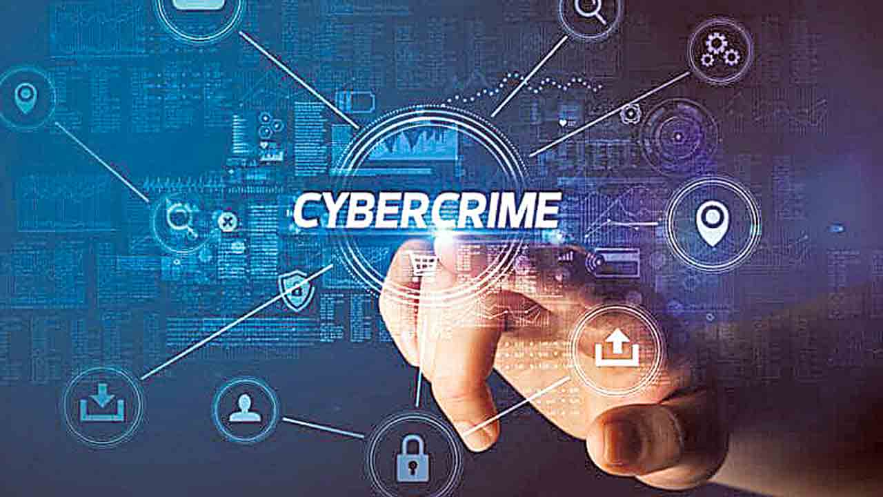 యాత్రికులే లక్ష్యంగా సైబర్‌ మోసాలు