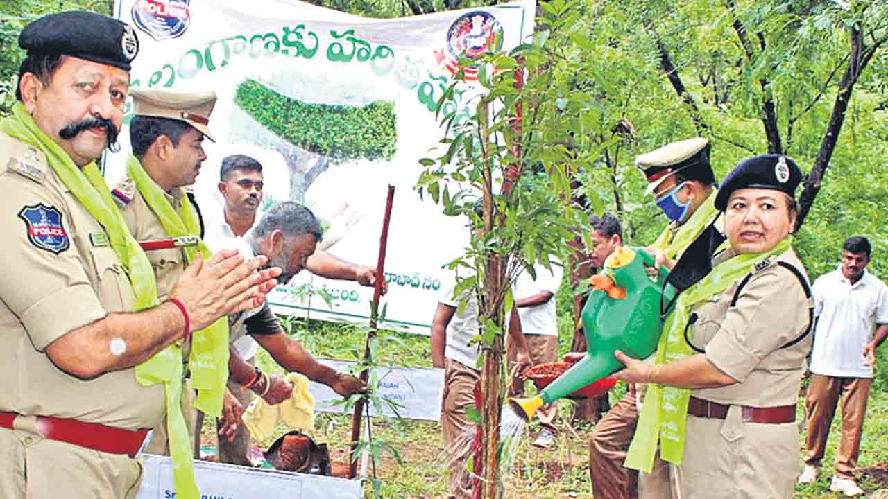 ఫస్ట్‌ బెటాలియన్‌లో హరితహారం